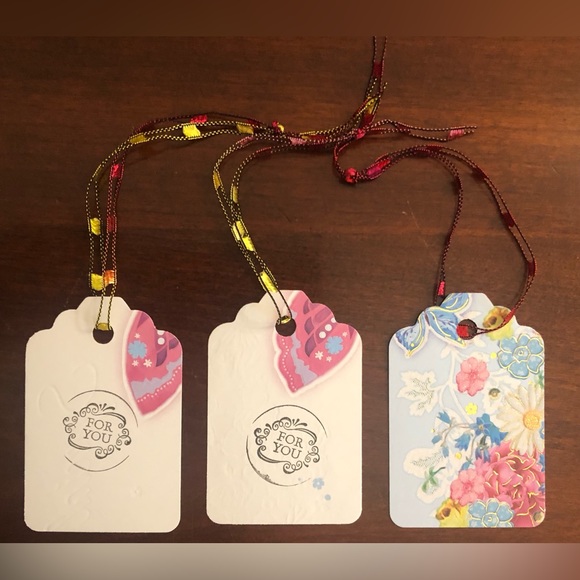 Birthday Card with Three Handcrafted Gift Tags & Envelope - Picture 11 of 12